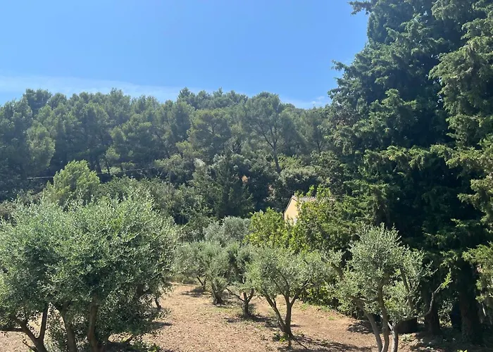 Maison Aux Baux De Provence